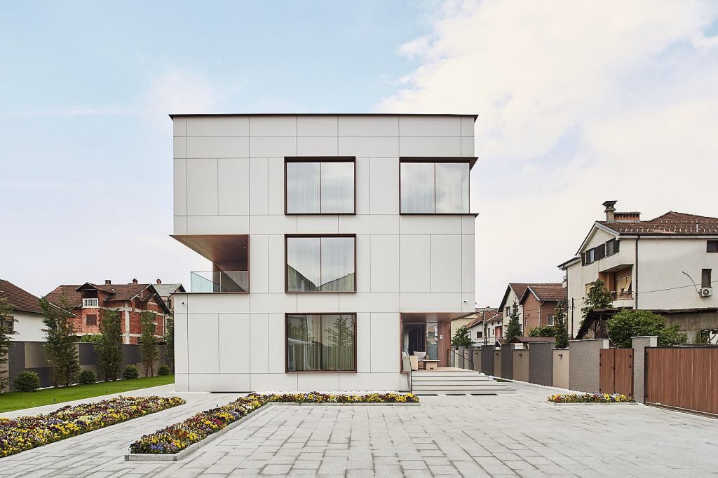 BMА House SDR