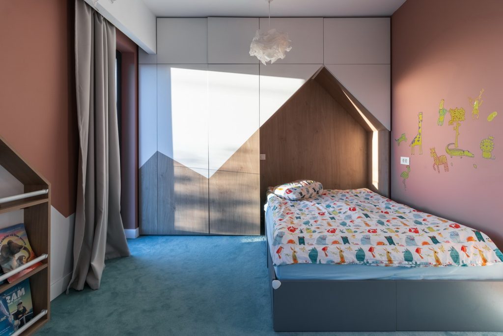 Format 4 - strada Scolii Design Interior © viewcatchers