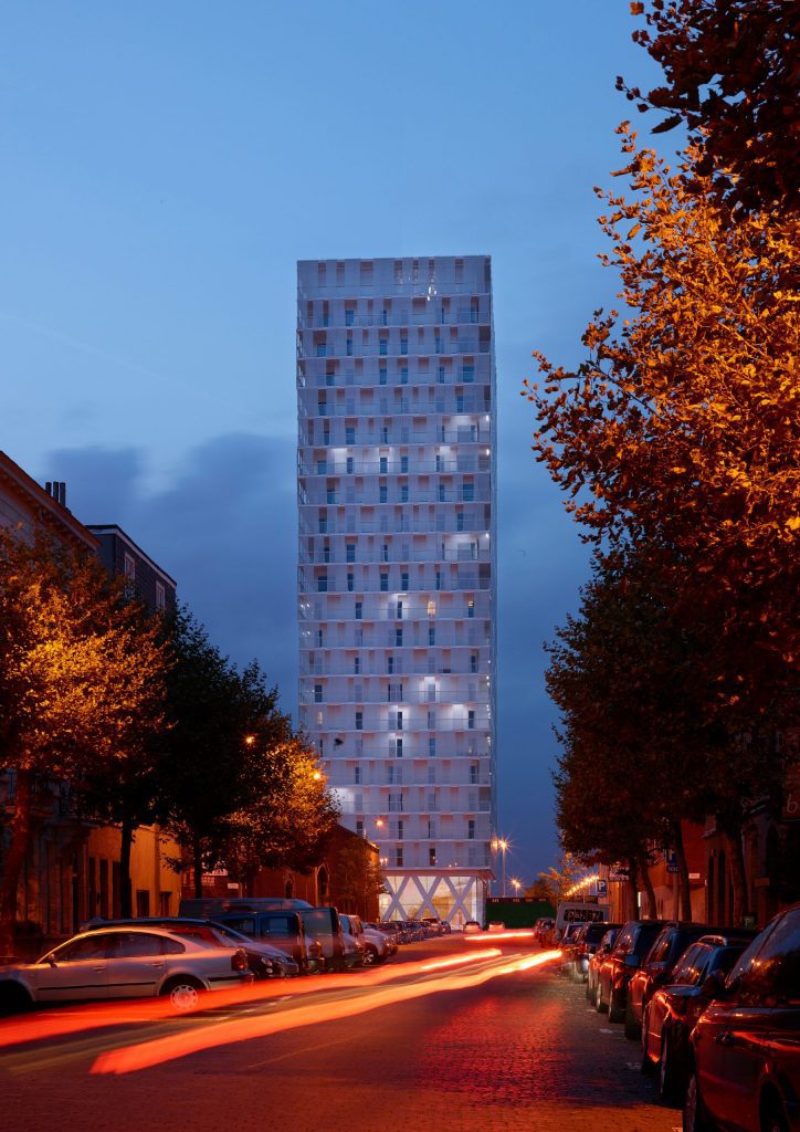 Studio Farris Architects - Park Tower - 04 (photo © Toon Grobet)